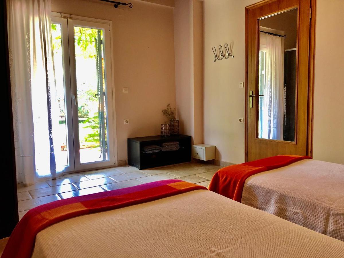 Gialos Villas 1-2 With A Private Pool มิกรอส ยาลอส ภายนอก รูปภาพ