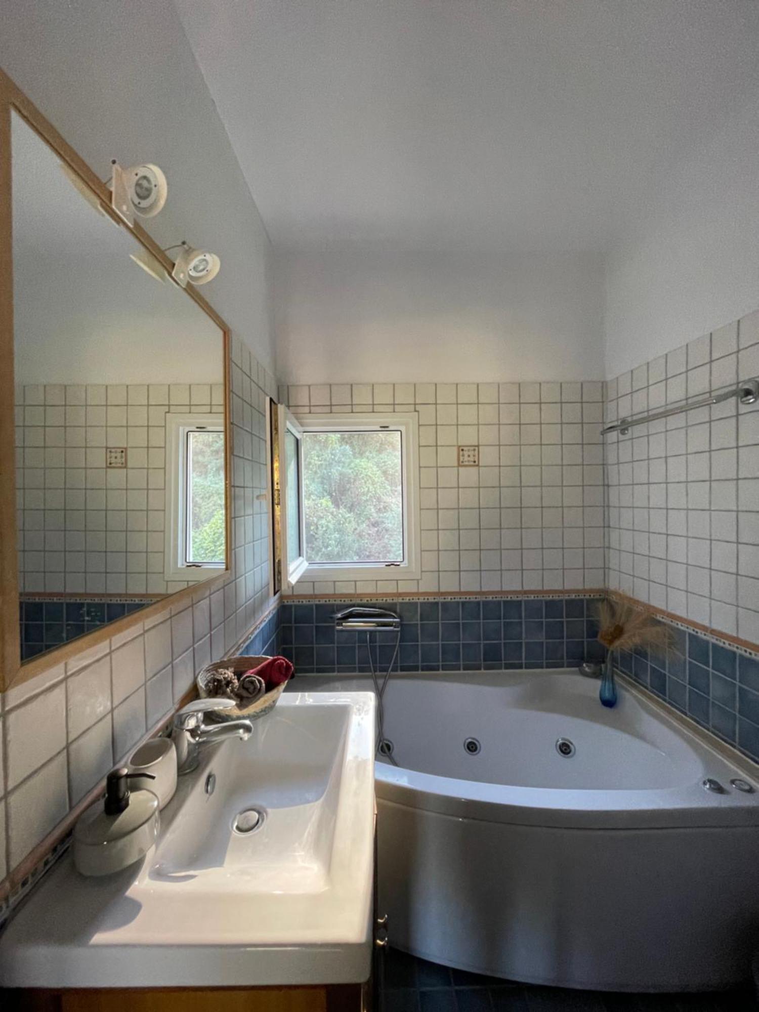 Gialos Villas 1-2 With A Private Pool มิกรอส ยาลอส ภายนอก รูปภาพ