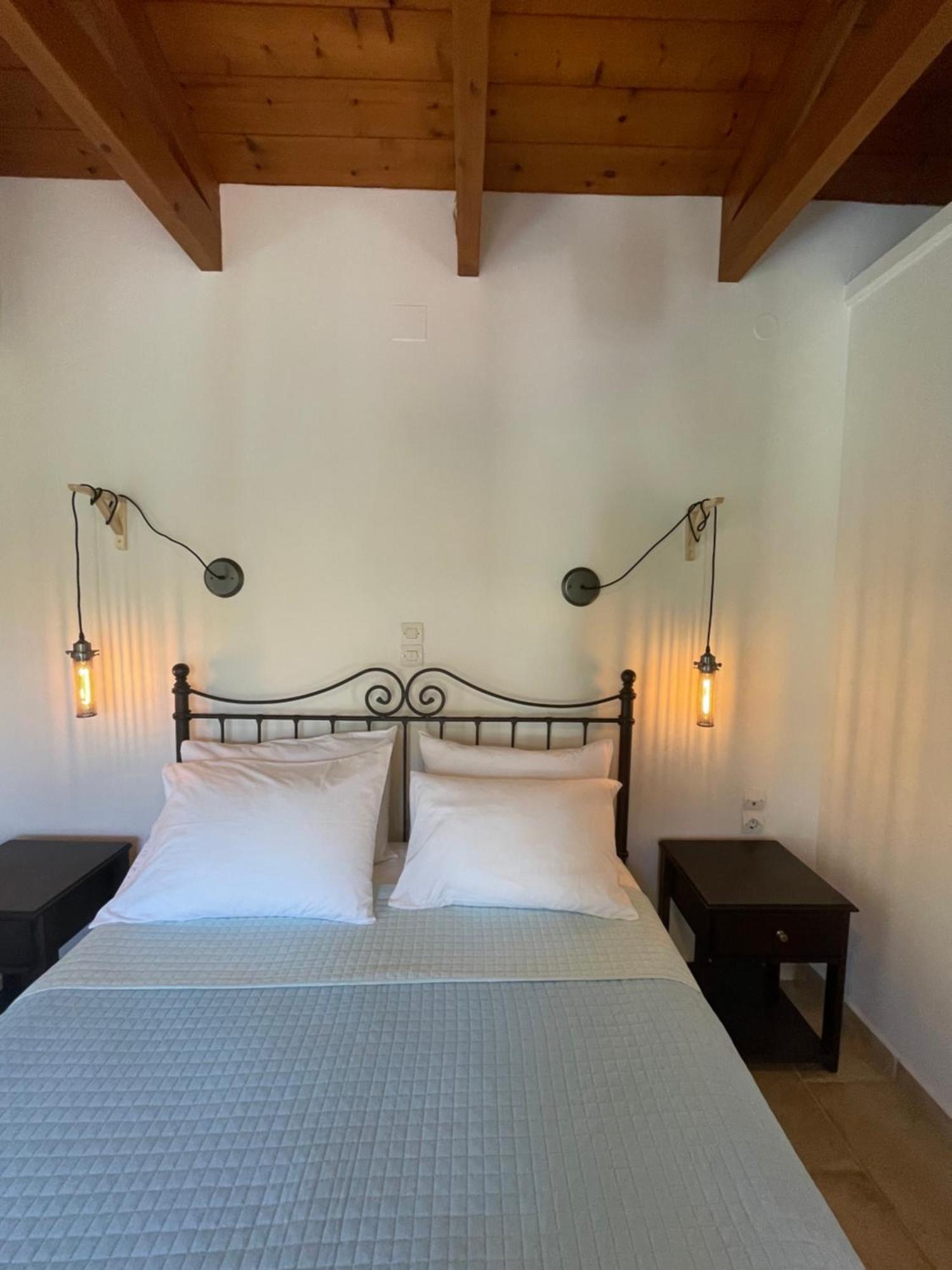 Gialos Villas 1-2 With A Private Pool มิกรอส ยาลอส ภายนอก รูปภาพ