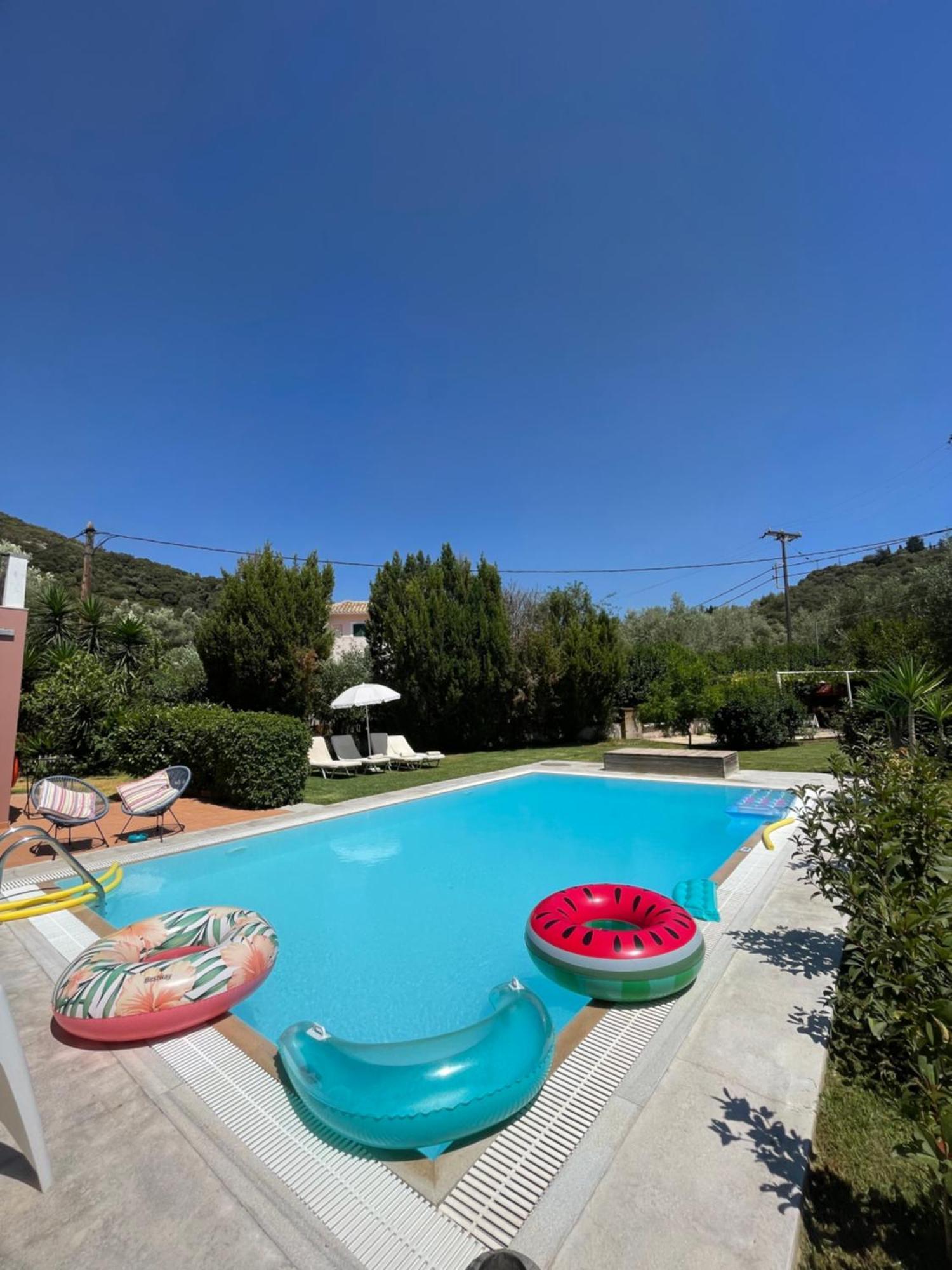 Gialos Villas 1-2 With A Private Pool มิกรอส ยาลอส ภายนอก รูปภาพ