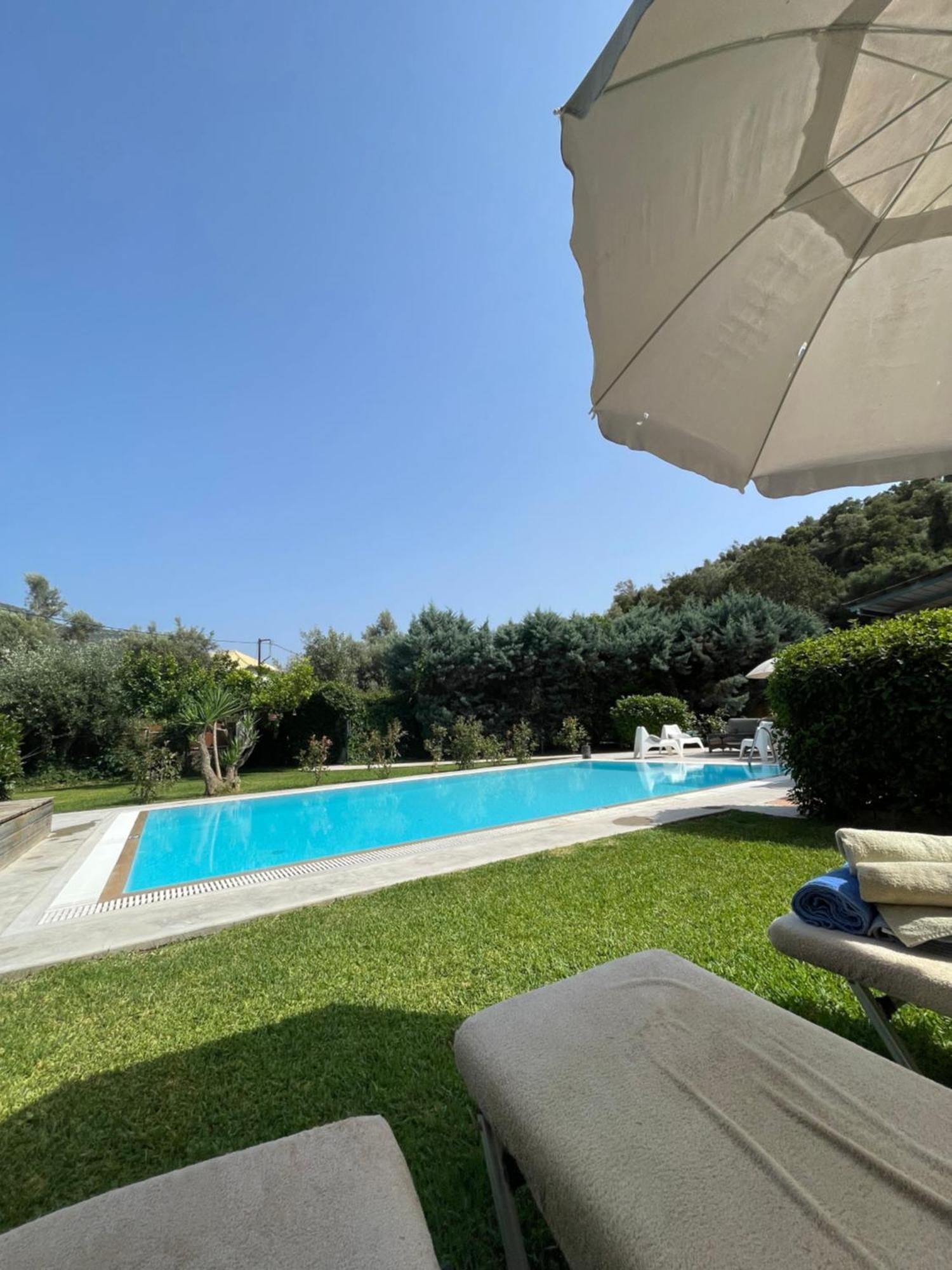 Gialos Villas 1-2 With A Private Pool มิกรอส ยาลอส ภายนอก รูปภาพ
